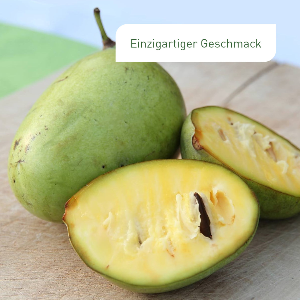 Aufgeschnittene Pawpaw Frucht